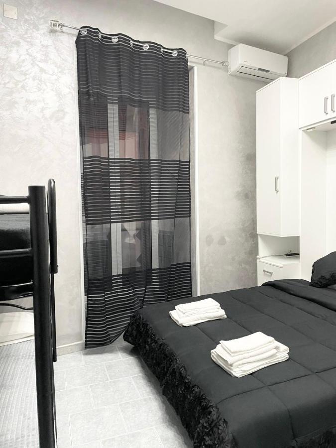 Da Concettina House Apartment เนเปิลส์ ภายนอก รูปภาพ