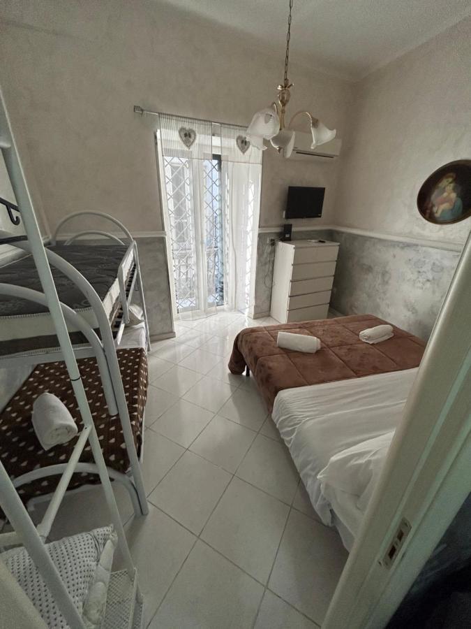 Da Concettina House Apartment เนเปิลส์ ภายนอก รูปภาพ