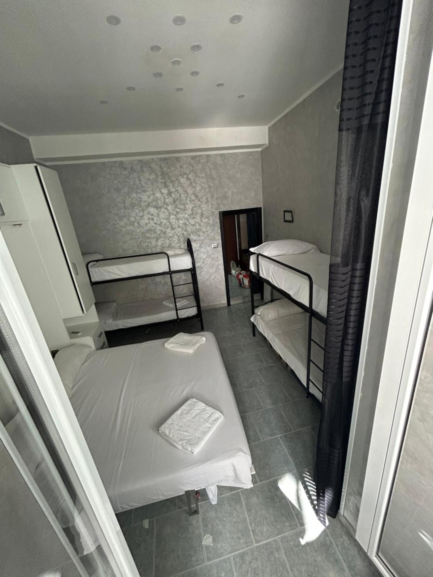 Da Concettina House Apartment เนเปิลส์ ภายนอก รูปภาพ